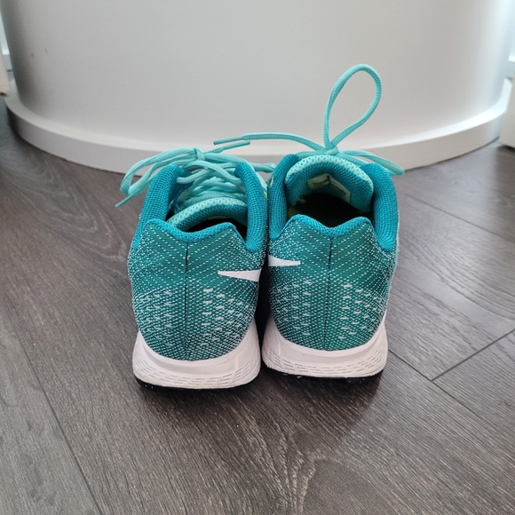 Nike Zoom Elite 8 - Picture 4 of 6